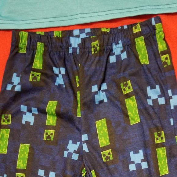 Minecraft Earth PJ'S Set - Picture 2 of 5